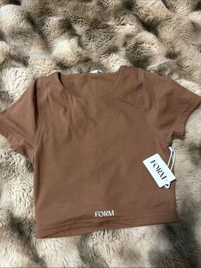 FORM Athletic Crop Top
